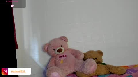 Snapshot of haileyduke chatting on May 13, 7:55 pm Hailey online show from May 13, 7:55 pm
