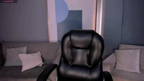 Snapshot of haileyross_ chatting on April 26, 2:20 am Hailey online show from April 26, 2:20 am