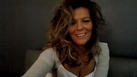 Hailey online show from January 8, 6:10 pm