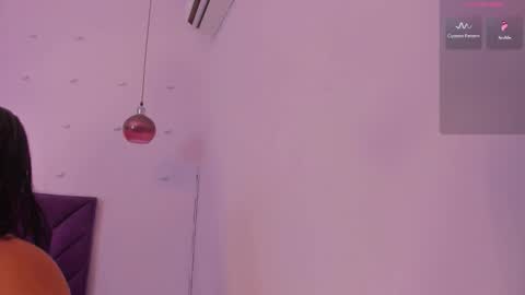 haileystonei online show from October 22, 11:43 am