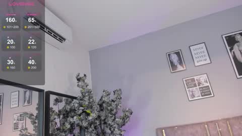 haileystonei online show from November 22, 11:31 am