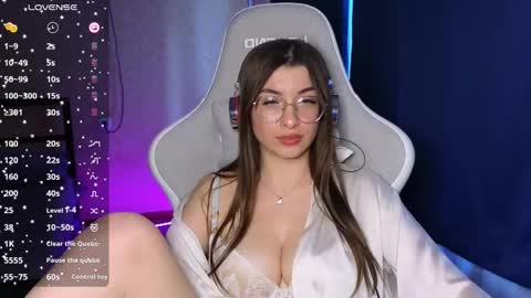 Snapshot of haily_heavenly chatting on February 25, 2:11 pm HailyHeavenly online show from February 25, 2:11 pm