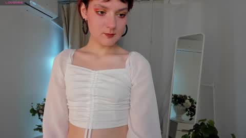 hairy_queeen online show from September 18, 9:33 am