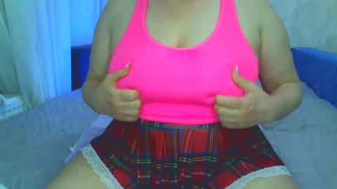 Snapshot of hairy_vi chatting on January 5, 3:23 pm hairy vicky online show from January 5, 3:23 pm