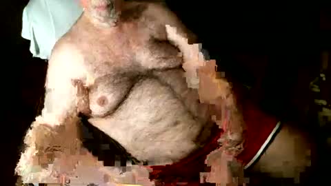 Snapshot of hairybear813 chatting on December 3, 2:14 am hairybear813 online show from December 3, 2:14 am