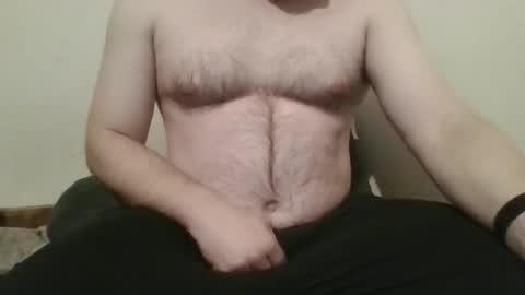 Snapshot of hairychest222141 chatting on January 25, 7:17 am hairychest222141 online show from January 25, 7:17 am