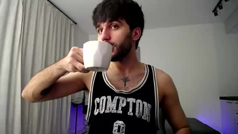 Snapshot of hairycuss chatting on March 11, 12:22 am Adam online show from March 11, 12:22 am