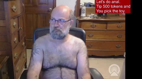 HairyDaddyBear69 online show from October 26, 1:55 am