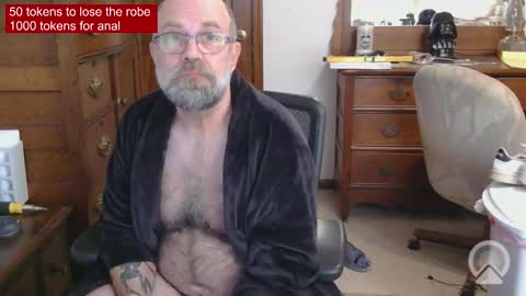 HairyDaddyBear69 online show from March 10, 1:05 pm
