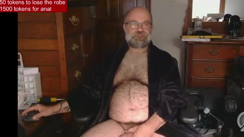 HairyDaddyBear69 online show from April 1, 11:33 am