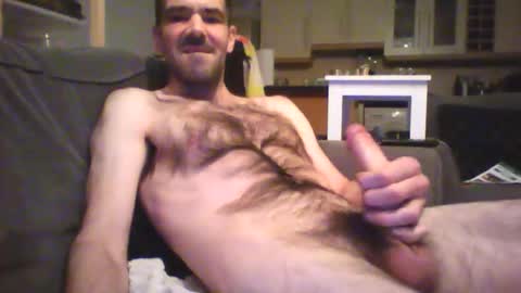 Snapshot of hairydude2015 chatting on November 6, 3:07 am hairydude2015 online show from November 6, 3:07 am