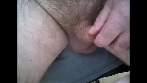 Snapshot of hairyman007 chatting on April 10, 1:27 pm hairyman007 online show from April 10, 1:27 pm