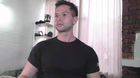 Snapshot of hairyncuteass chatting on January 10, 10:57 pm hairyncuteass online show from January 10, 10:57 pm