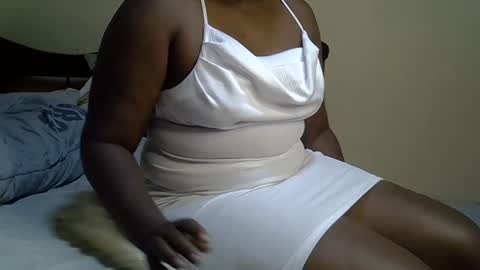 hairypussybigassy001 online show from December 18, 7:09 pm