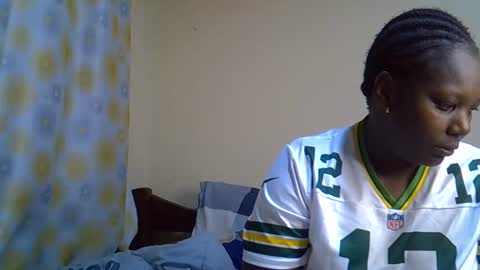 hairypussybigassy001 online show from December 20, 5:42 pm