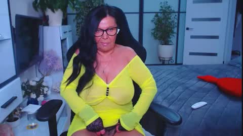 Monika online show from October 28, 9:02 am