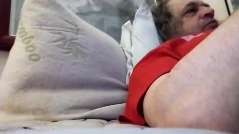 Snapshot of hairyspermballs chatting on November 27, 2:35 am Marty online show from November 27, 2:35 am