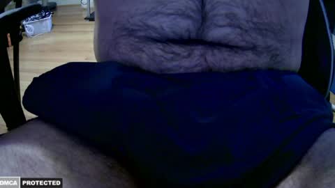 Snapshot of hairyuncut1705 chatting on May 1, 10:58 pm hairyuncut1705 online show from May 1, 10:58 pm