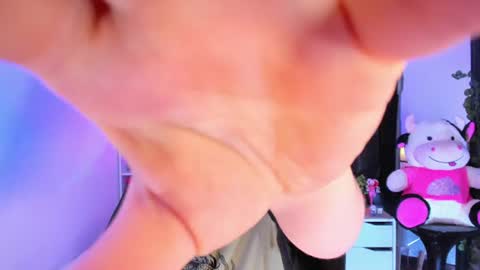 Snapshot of hairyybunny1811 chatting on June 13, 8:12 am HELEN Open Pvt Instagram helen bunnny online show from June 13, 8:12 am