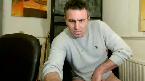 hakfin666 online show from April 2, 8:39 pm