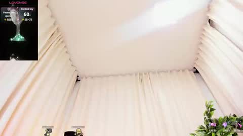 Haku Please help me with your thumbs up its important  online show from February 27, 11:26 pm