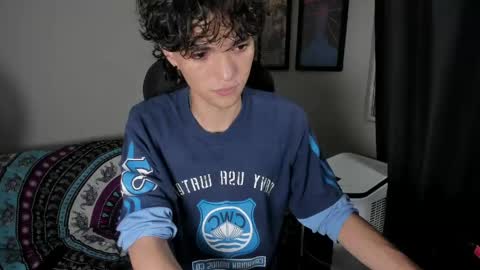 Snapshot of halan_jr chatting on June 7, 9:57 am halan online show from June 7, 9:57 am