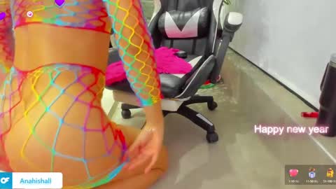 Snapshot of hall_anahiis chatting on January 5, 11:22 pm Anahis online show from January 5, 11:22 pm