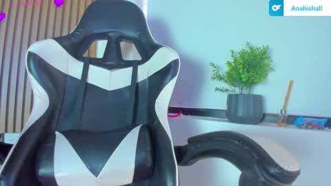 Snapshot of hall_anahiis chatting on February 1, 10:13 pm Anahis online show from February 1, 10:13 pm