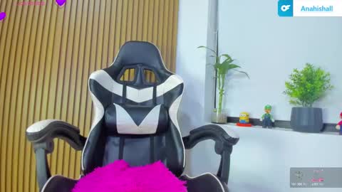 Snapshot of hall_anahiis chatting on February 3, 12:47 am Anahis online show from February 3, 12:47 am