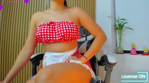 Snapshot of hall_anahiis chatting on February 22, 1:44 am Anahis online show from February 22, 1:44 am