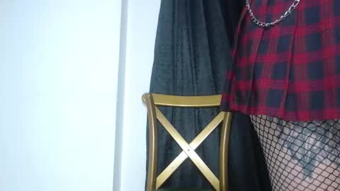 Snapshot of halley_raven chatting on October 7, 7:55 pm Halley Raven online show from October 7, 7:55 pm
