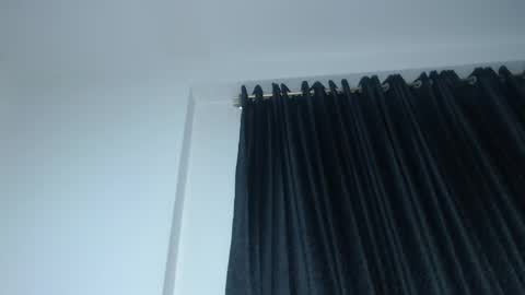 Snapshot of halley_raven chatting on October 18, 8:53 pm Halley Raven online show from October 18, 8:53 pm