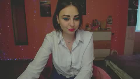 Ann online show from April 21, 12:33 pm