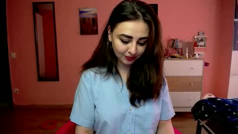 Snapshot of halleyg chatting on May 4, 12:45 pm Ann online show from May 4, 12:45 pm
