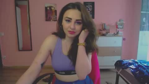 Snapshot of halleyg chatting on May 19, 1:39 pm Ann online show from May 19, 1:39 pm