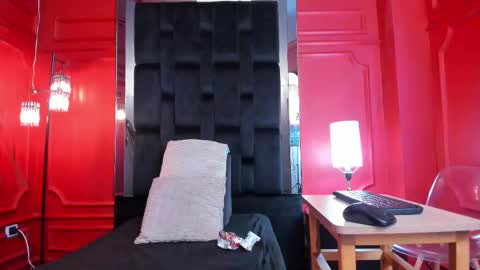 Halley Lorens online show from September 8, 10:09 pm