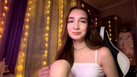 Holly online show from December 18, 5:41 pm