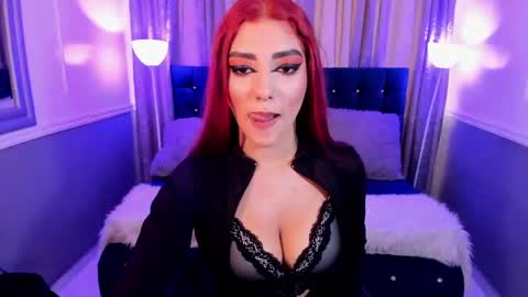 Snapshot of hallsred_rh chatting on January 20, 9:22 pm Halls Red online show from January 20, 9:22 pm