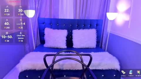 Snapshot of hallsred_rh chatting on February 25, 9:46 pm Halls Red online show from February 25, 9:46 pm