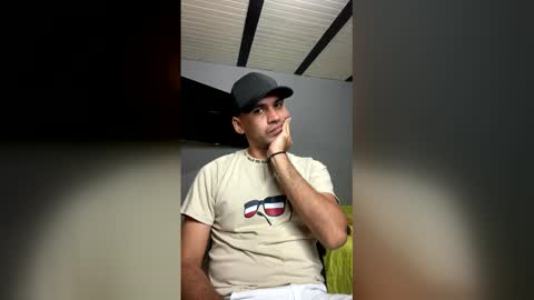 hamiltong12 online show from December 16, 4:50 am