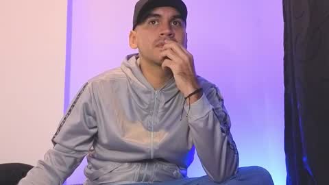 hamiltong12 online show from January 8, 3:09 am