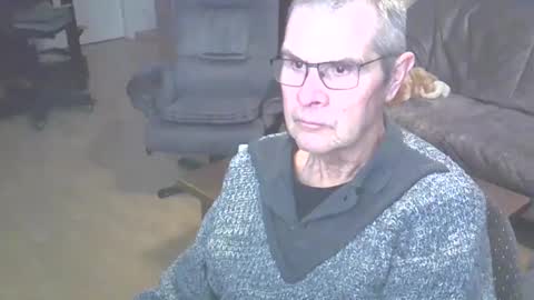 Snapshot of hamto65 chatting on December 7, 9:22 pm Prefer men 80 online show from December 7, 9:22 pm