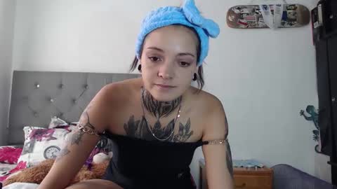 Hanya online show from December 10, 7:32 pm