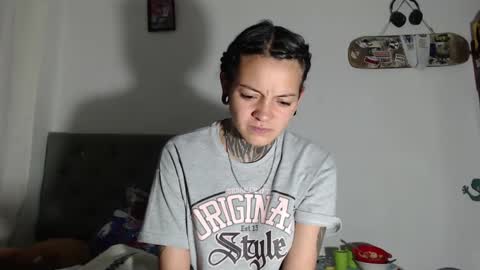 Hanya online show from December 13, 1:48 am