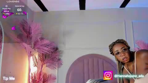 hanaahquinn online show from July 22, 11:35 am