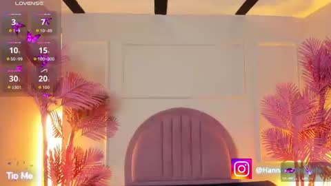 hanaahquinn online show from July 23, 11:41 am