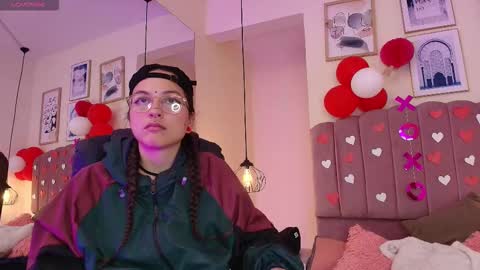 hanabie_ online show from February 17, 3:14 am