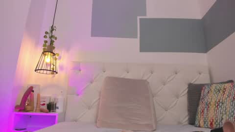 hanah_gray online show from January 17, 5:19 pm