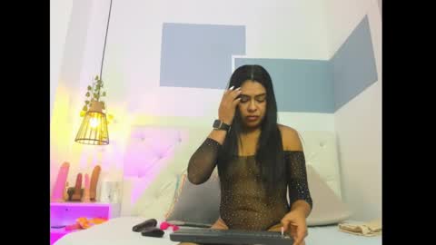 hanah_gray online show from February 11, 11:21 am