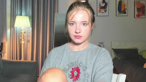 hanahwoods online show from February 25, 11:11 pm